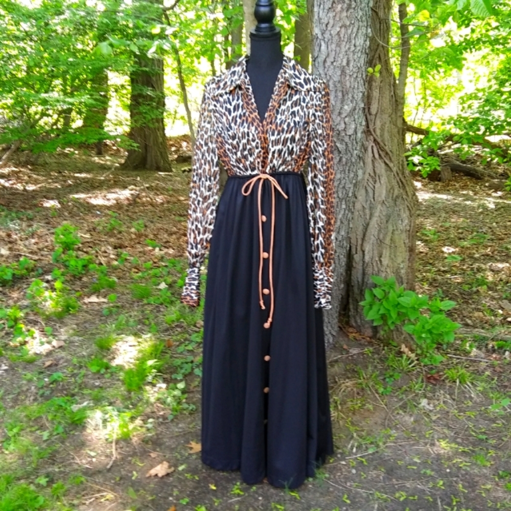 VTG Vanity Fair Leopard Print Robe Dress 🐆 sz M